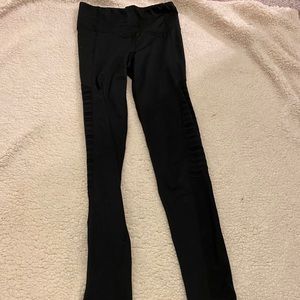 Black mesh on the side workout leggings